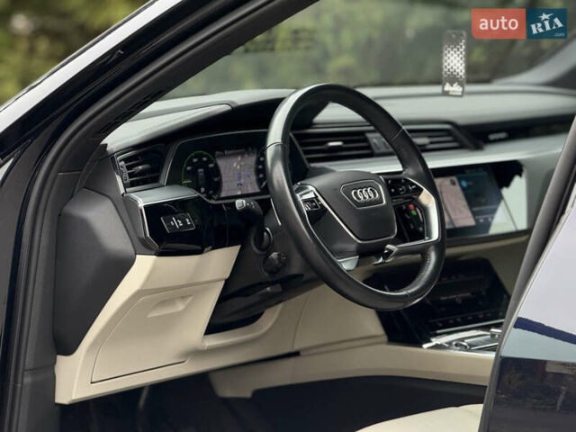 Синій Ауді E-Tron, об'ємом двигуна 0 л та пробігом 140 тис. км за 31000 $, фото 16 на Automoto.ua