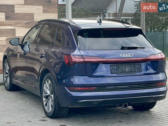 Синий Ауди E-Tron, объемом двигателя 0 л и пробегом 52 тыс. км за 36500 $, фото 8 на Automoto.ua