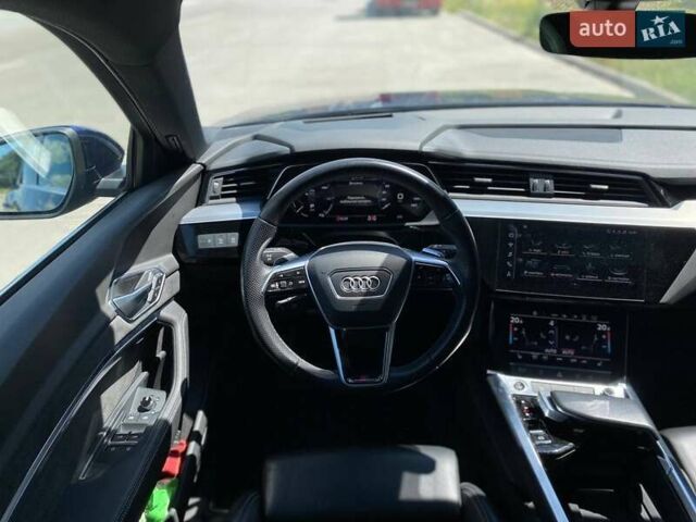 Синий Ауди E-Tron, объемом двигателя 0 л и пробегом 72 тыс. км за 42390 $, фото 24 на Automoto.ua