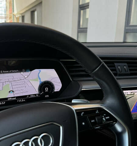 Синий Ауди E-Tron, объемом двигателя 0 л и пробегом 46 тыс. км за 34900 $, фото 43 на Automoto.ua