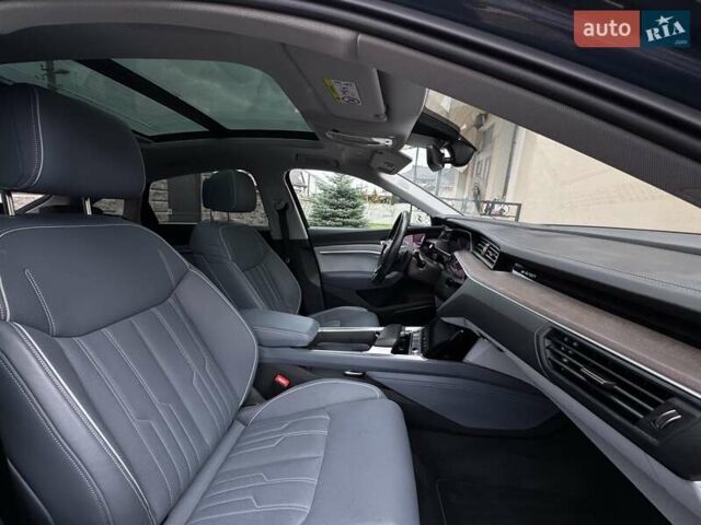 Синий Ауди E-Tron, объемом двигателя 0 л и пробегом 38 тыс. км за 44900 $, фото 22 на Automoto.ua