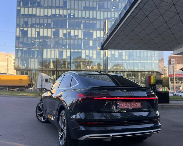 Синий Ауди E-Tron, объемом двигателя 0 л и пробегом 50 тыс. км за 45000 $, фото 21 на Automoto.ua