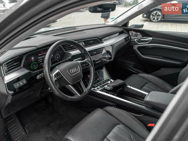 Синий Ауди E-Tron, объемом двигателя 0 л и пробегом 85 тыс. км за 37990 $, фото 26 на Automoto.ua