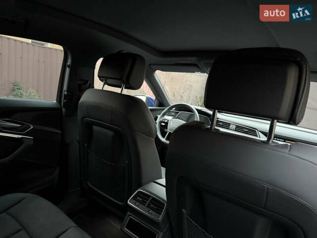 Синій Ауді E-Tron, об'ємом двигуна 0 л та пробігом 38 тис. км за 56900 $, фото 19 на Automoto.ua