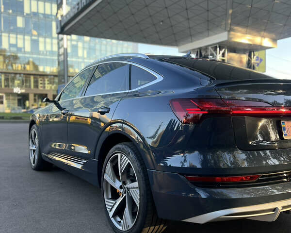 Синий Ауди E-Tron, объемом двигателя 0 л и пробегом 50 тыс. км за 45000 $, фото 27 на Automoto.ua
