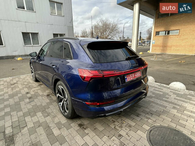 Синий Ауди E-Tron, объемом двигателя 0 л и пробегом 16 тыс. км за 41908 $, фото 3 на Automoto.ua
