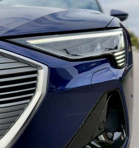 Синий Ауди E-Tron, объемом двигателя 0 л и пробегом 112 тыс. км за 36900 $, фото 28 на Automoto.ua