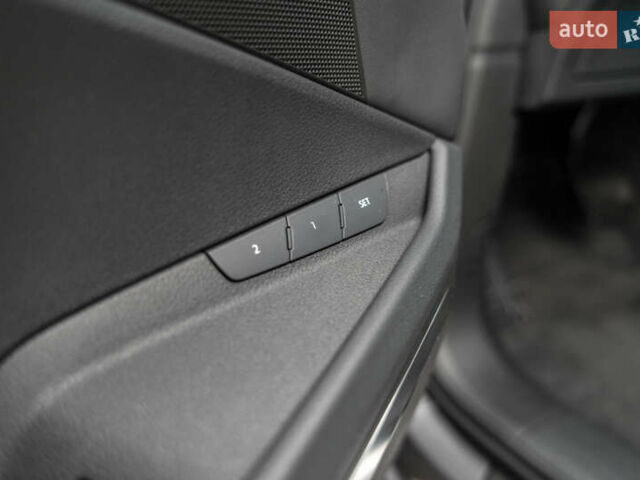 Синий Ауди E-Tron, объемом двигателя 0 л и пробегом 85 тыс. км за 37990 $, фото 12 на Automoto.ua