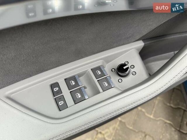 Синій Ауді E-Tron, об'ємом двигуна 0 л та пробігом 50 тис. км за 37900 $, фото 39 на Automoto.ua