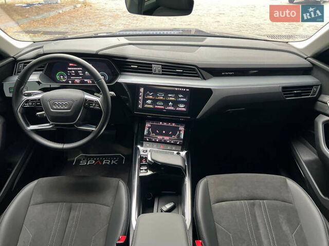 Синий Ауди E-Tron, объемом двигателя 0 л и пробегом 27 тыс. км за 42500 $, фото 33 на Automoto.ua
