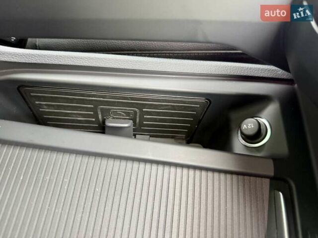 Синий Ауди E-Tron, объемом двигателя 0 л и пробегом 112 тыс. км за 36900 $, фото 105 на Automoto.ua