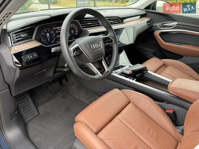 Синий Ауди E-Tron, объемом двигателя 0 л и пробегом 99 тыс. км за 39500 $, фото 21 на Automoto.ua