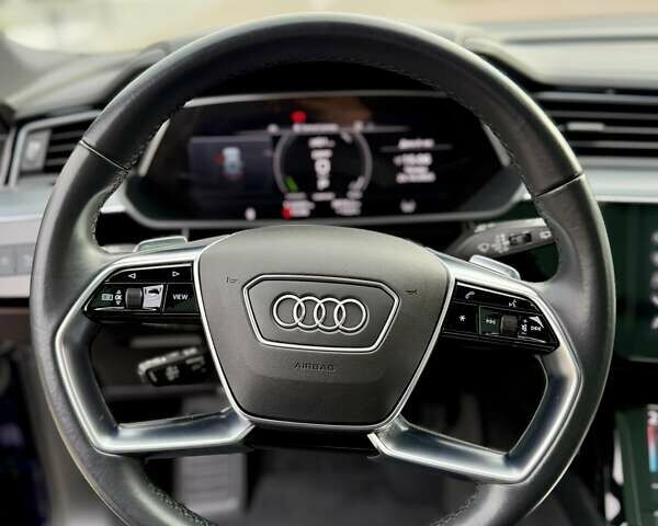 Синий Ауди E-Tron, объемом двигателя 0 л и пробегом 112 тыс. км за 36900 $, фото 80 на Automoto.ua