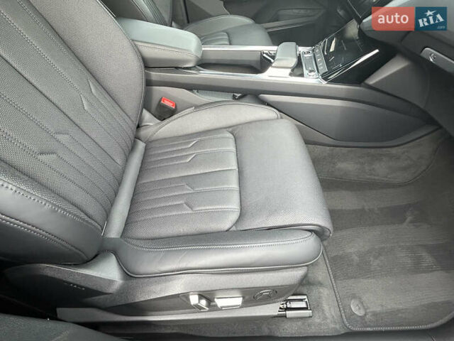 Синий Ауди E-Tron, объемом двигателя 0 л и пробегом 16 тыс. км за 41908 $, фото 12 на Automoto.ua