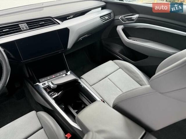 Синій Ауді E-Tron, об'ємом двигуна 0 л та пробігом 50 тис. км за 37900 $, фото 49 на Automoto.ua