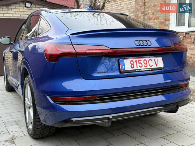 Синій Ауді E-Tron, об'ємом двигуна 0 л та пробігом 38 тис. км за 56900 $, фото 10 на Automoto.ua