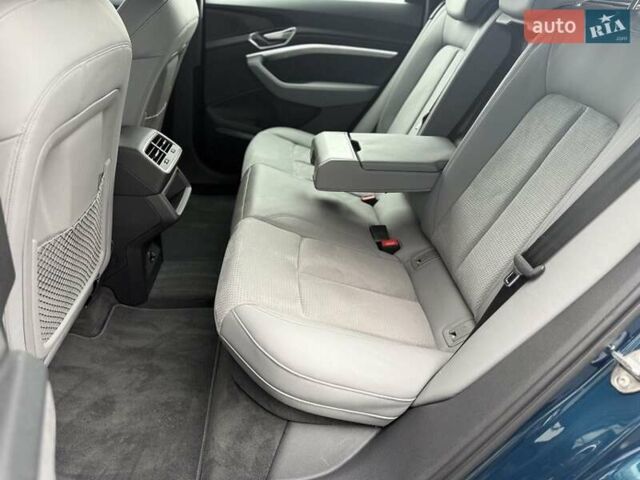 Синій Ауді E-Tron, об'ємом двигуна 0 л та пробігом 50 тис. км за 37900 $, фото 25 на Automoto.ua