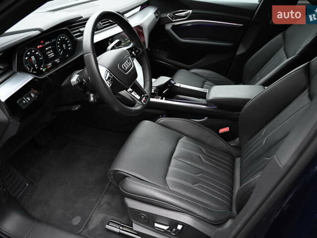 Синий Ауди E-Tron, объемом двигателя 0 л и пробегом 17 тыс. км за 50190 $, фото 10 на Automoto.ua