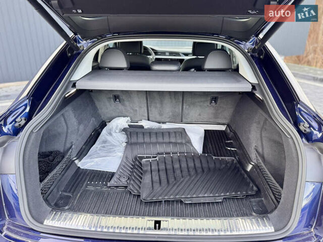 Синий Ауди E-Tron, объемом двигателя 0 л и пробегом 52 тыс. км за 41550 $, фото 32 на Automoto.ua