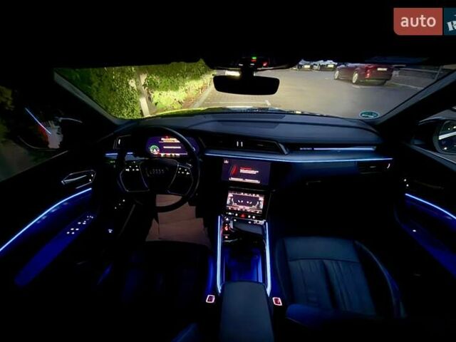 Синий Ауди E-Tron, объемом двигателя 0 л и пробегом 112 тыс. км за 36900 $, фото 116 на Automoto.ua
