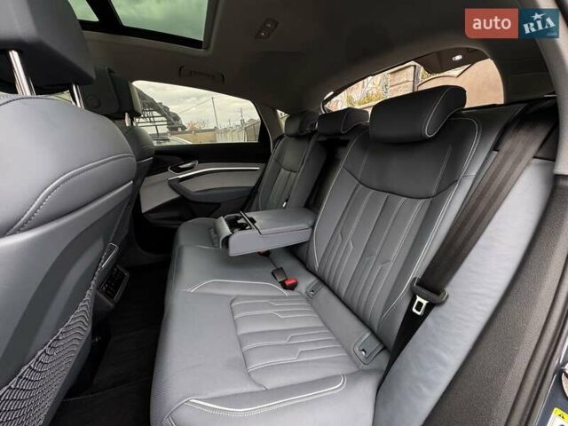 Синий Ауди E-Tron, объемом двигателя 0 л и пробегом 38 тыс. км за 44900 $, фото 16 на Automoto.ua