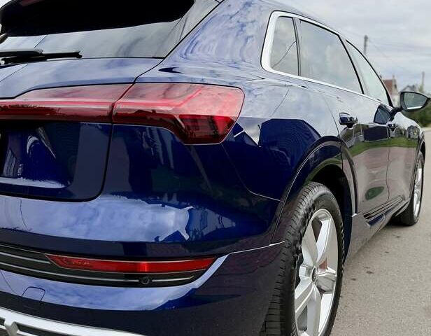Синий Ауди E-Tron, объемом двигателя 0 л и пробегом 112 тыс. км за 36900 $, фото 10 на Automoto.ua