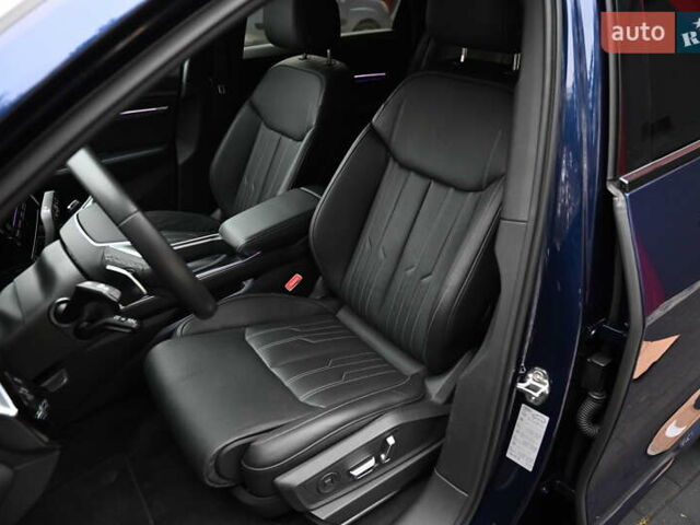 Синий Ауди E-Tron, объемом двигателя 0 л и пробегом 17 тыс. км за 50190 $, фото 4 на Automoto.ua