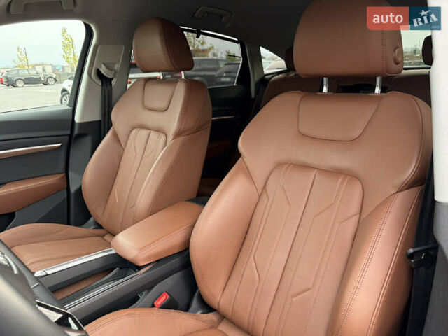 Синий Ауди E-Tron, объемом двигателя 0 л и пробегом 99 тыс. км за 39500 $, фото 53 на Automoto.ua