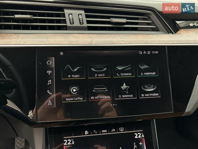 Синий Ауди E-Tron, объемом двигателя 0 л и пробегом 99 тыс. км за 39500 $, фото 33 на Automoto.ua