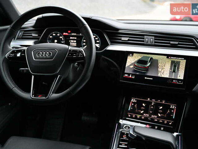 Синий Ауди E-Tron, объемом двигателя 0 л и пробегом 17 тыс. км за 50190 $, фото 11 на Automoto.ua