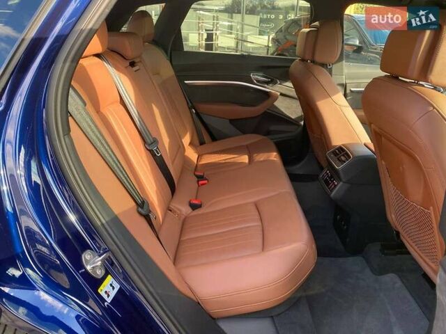 Синий Ауди E-Tron, объемом двигателя 0 л и пробегом 55 тыс. км за 35900 $, фото 20 на Automoto.ua