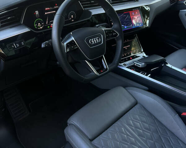 Синий Ауди E-Tron, объемом двигателя 0 л и пробегом 50 тыс. км за 45000 $, фото 32 на Automoto.ua