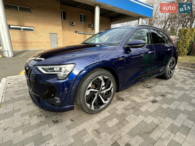 Синий Ауди E-Tron, объемом двигателя 0 л и пробегом 16 тыс. км за 41908 $, фото 6 на Automoto.ua