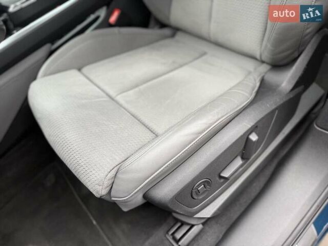 Синій Ауді E-Tron, об'ємом двигуна 0 л та пробігом 50 тис. км за 37900 $, фото 47 на Automoto.ua