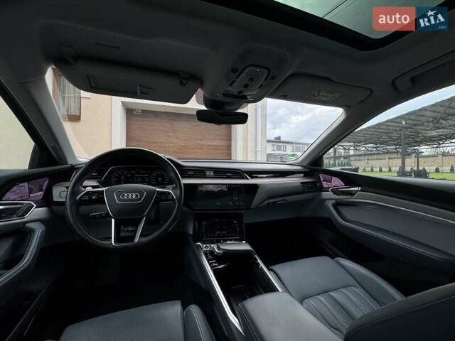 Синий Ауди E-Tron, объемом двигателя 0 л и пробегом 38 тыс. км за 44900 $, фото 8 на Automoto.ua