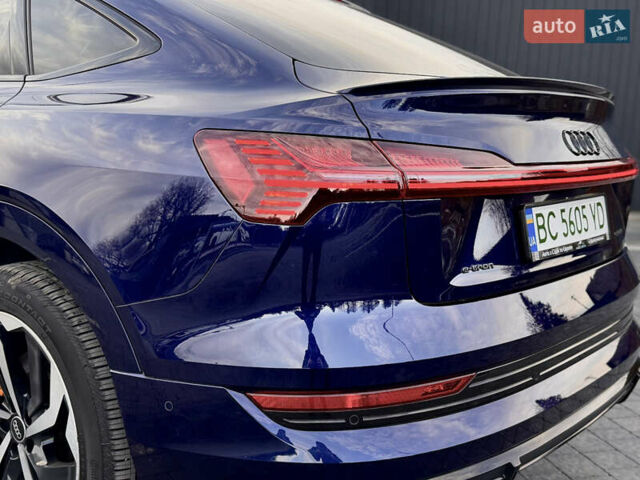 Синий Ауди E-Tron, объемом двигателя 0 л и пробегом 52 тыс. км за 41550 $, фото 24 на Automoto.ua
