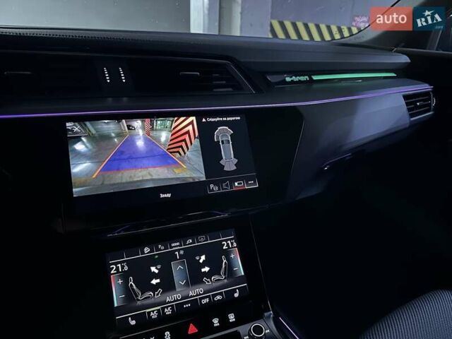 Синий Ауди E-Tron, объемом двигателя 0 л и пробегом 18 тыс. км за 34573 $, фото 4 на Automoto.ua