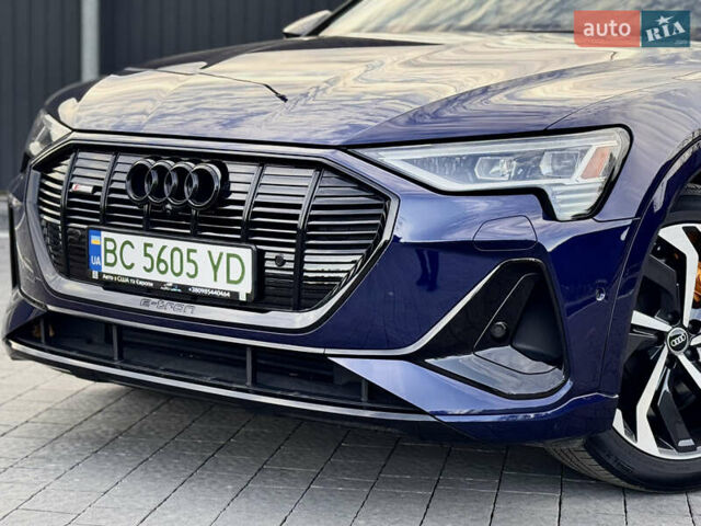 Синий Ауди E-Tron, объемом двигателя 0 л и пробегом 52 тыс. км за 41550 $, фото 4 на Automoto.ua