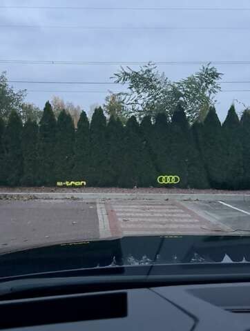 Синий Ауди E-Tron, объемом двигателя 0 л и пробегом 112 тыс. км за 36900 $, фото 113 на Automoto.ua