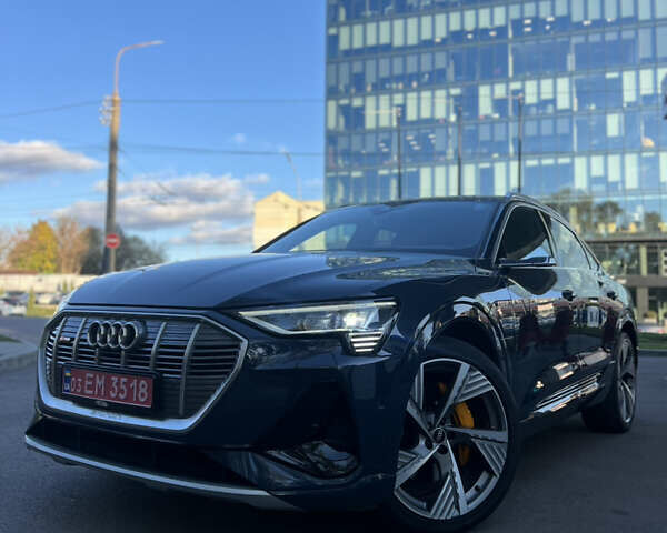 Синий Ауди E-Tron, объемом двигателя 0 л и пробегом 50 тыс. км за 45000 $, фото 5 на Automoto.ua