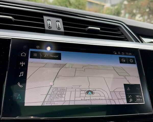 Синий Ауди E-Tron, объемом двигателя 0 л и пробегом 112 тыс. км за 36900 $, фото 106 на Automoto.ua