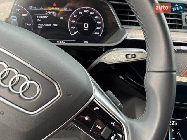 Синий Ауди E-Tron, объемом двигателя 0 л и пробегом 99 тыс. км за 39500 $, фото 47 на Automoto.ua