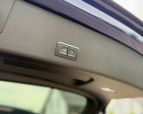 Синий Ауди E-Tron, объемом двигателя 0 л и пробегом 112 тыс. км за 36900 $, фото 59 на Automoto.ua