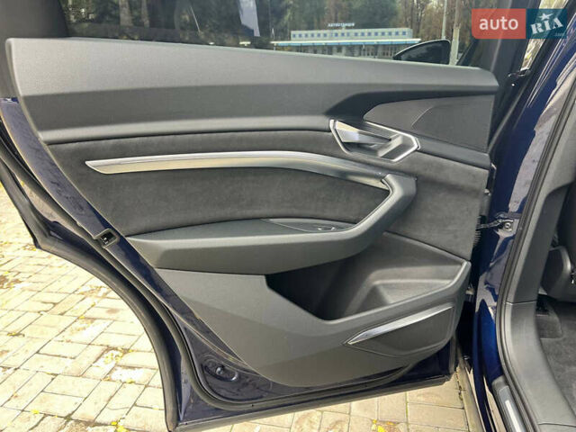 Синий Ауди E-Tron, объемом двигателя 0 л и пробегом 27 тыс. км за 42500 $, фото 25 на Automoto.ua