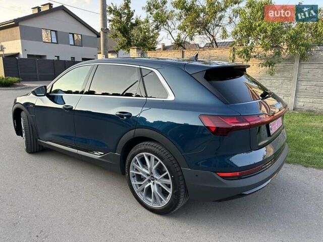Синий Ауди E-Tron, объемом двигателя 0 л и пробегом 18 тыс. км за 34573 $, фото 8 на Automoto.ua