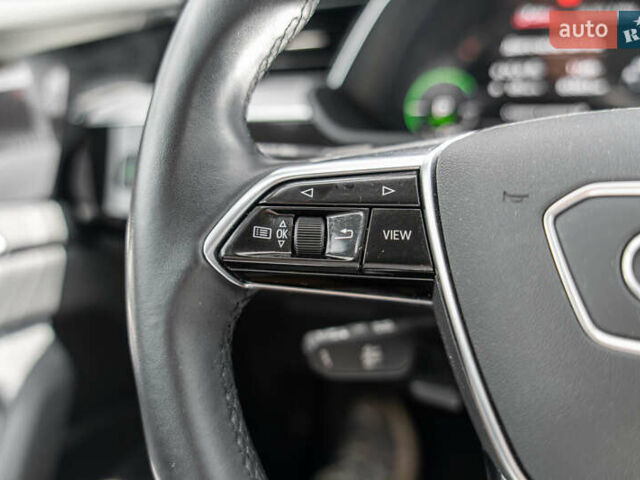 Синий Ауди E-Tron, объемом двигателя 0 л и пробегом 85 тыс. км за 37990 $, фото 9 на Automoto.ua