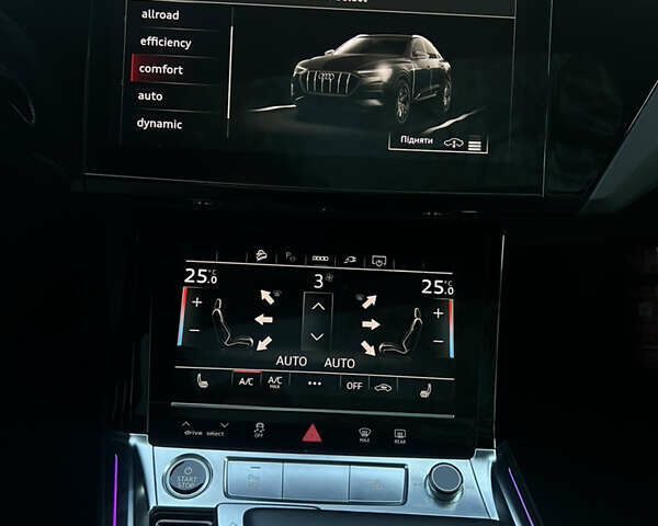 Синий Ауди E-Tron, объемом двигателя 0 л и пробегом 50 тыс. км за 45000 $, фото 43 на Automoto.ua