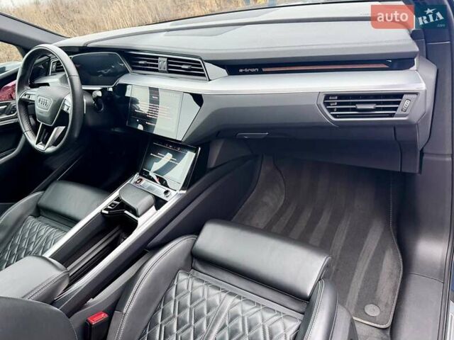 Синій Ауді E-Tron, об'ємом двигуна 0 л та пробігом 64 тис. км за 41900 $, фото 31 на Automoto.ua