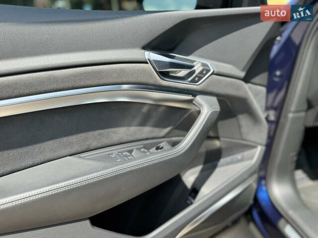 Синий Ауди E-Tron, объемом двигателя 0 л и пробегом 34 тыс. км за 37000 $, фото 18 на Automoto.ua