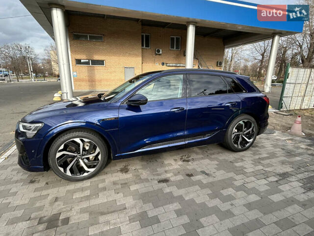 Синий Ауди E-Tron, объемом двигателя 0 л и пробегом 16 тыс. км за 41908 $, фото 7 на Automoto.ua